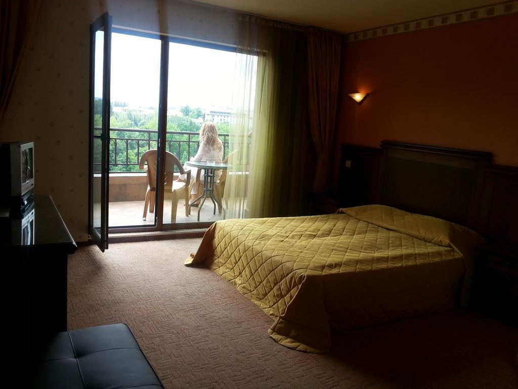 Boliari Hotel Veliko Tarnovo Luaran gambar