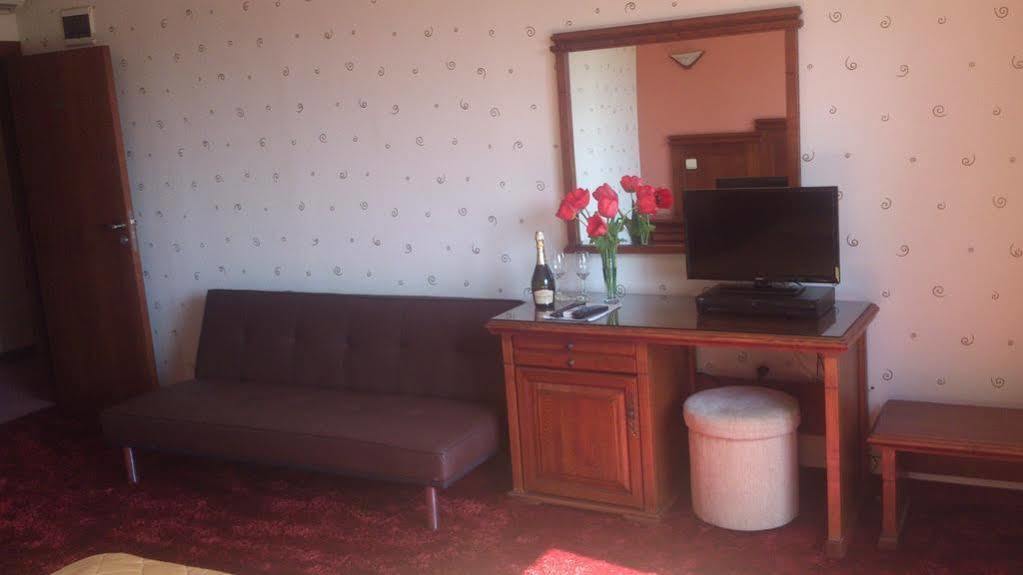 Boliari Hotel Veliko Tarnovo Luaran gambar